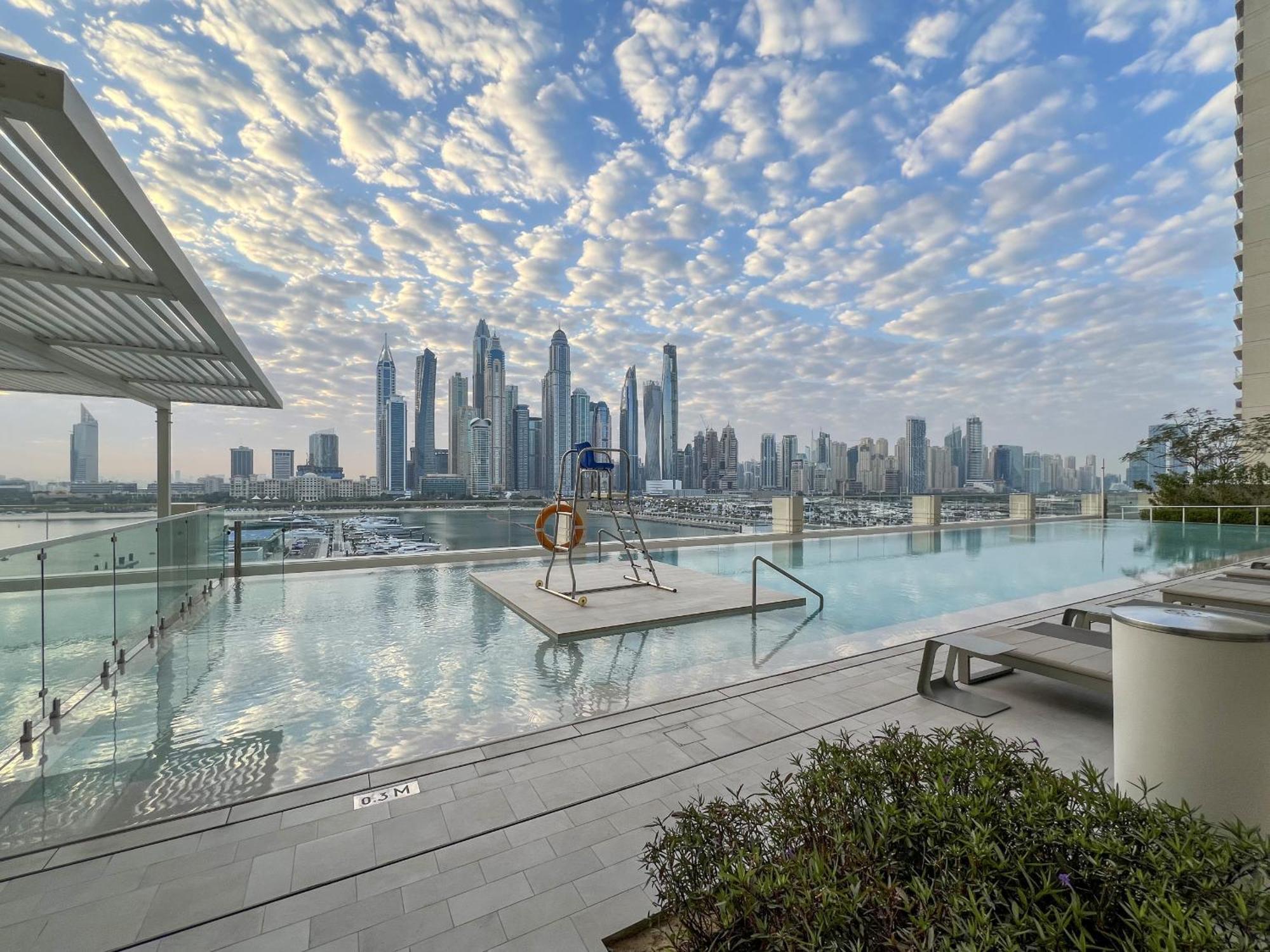 Luxe 2br, Marina Vista, Emaar Beachfront, Harbour Dubai