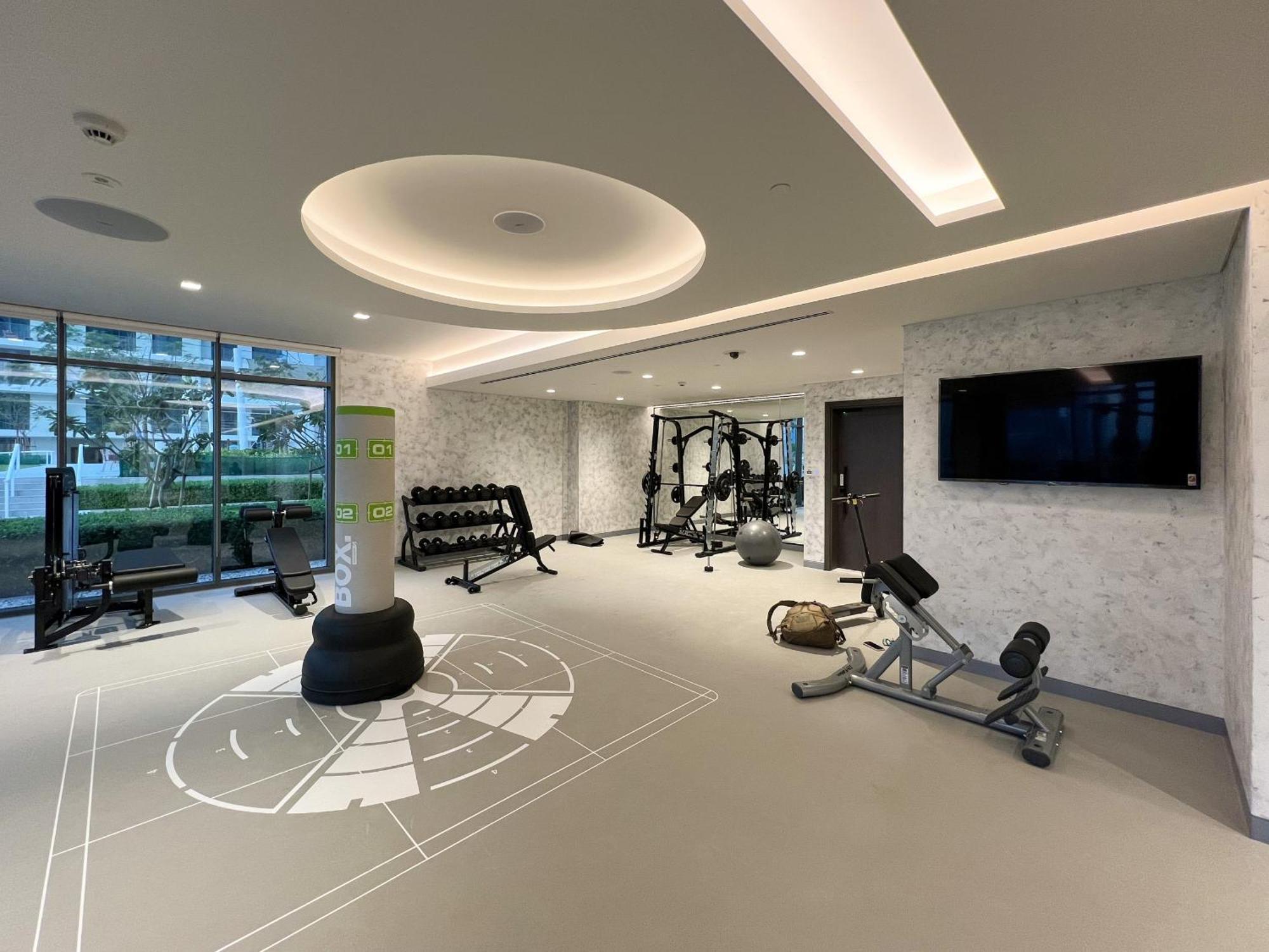 Luxe 2br, Marina Vista, Emaar Beachfront, Harbour Apartment