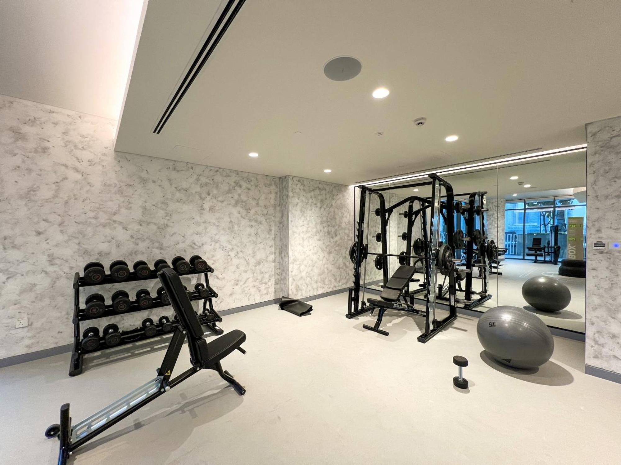 Luxe 2br, Marina Vista, Emaar Beachfront, Harbour Apartment *
