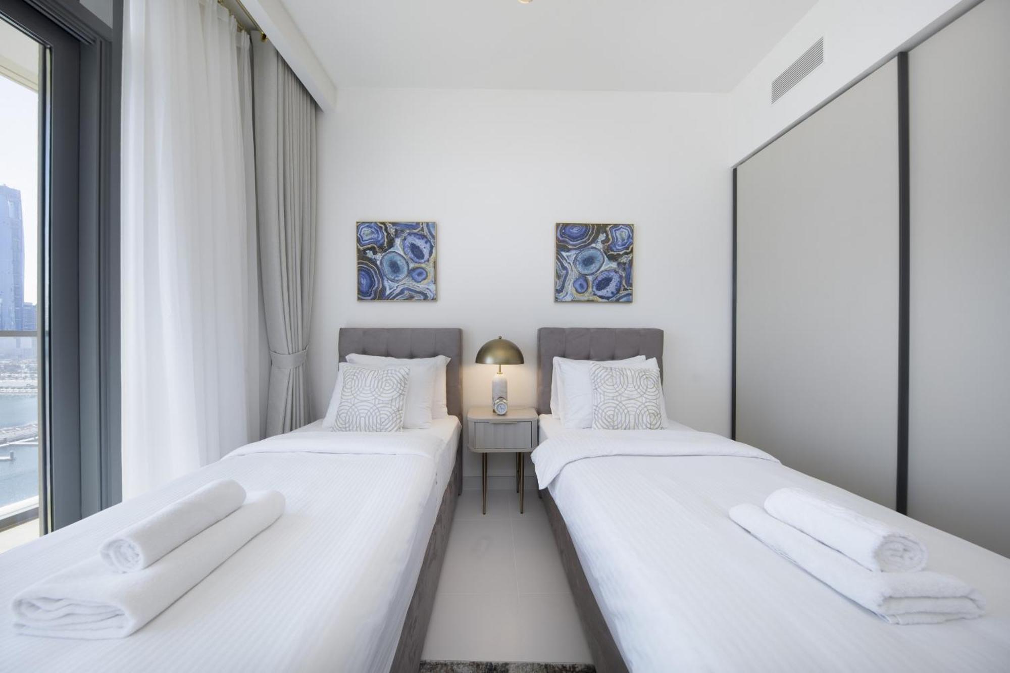 Apartment Luxe 2br, Marina Vista, Emaar Beachfront, Harbour Dubai